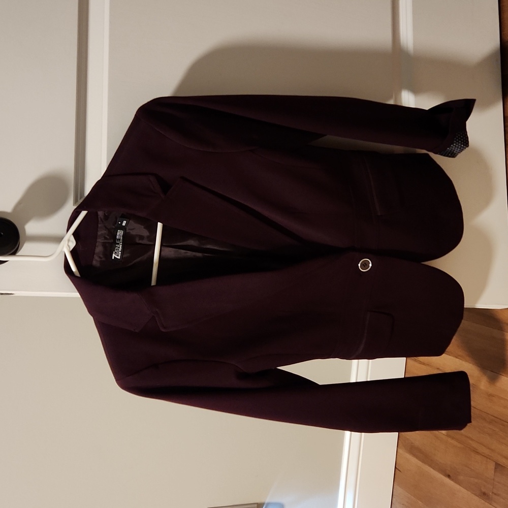 Women's Fitted Blazer, 1 Button Close, 2 waist pockets; Full sleeves